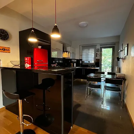 דירה The Spartan Penthouse ספארטי