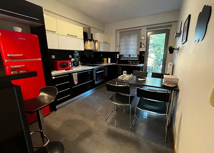 The Spartan Penthouse 아파트 스파르티